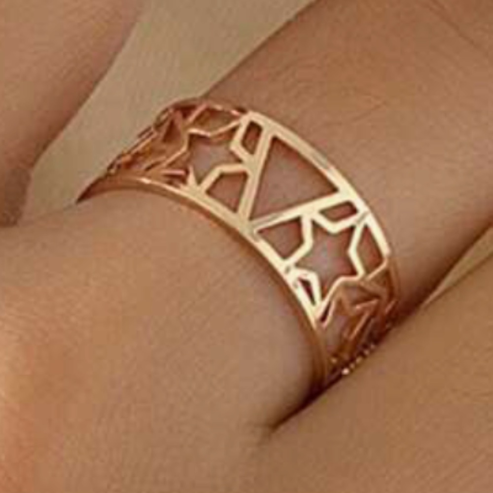 Luxe Adjustable Dainty Ring - Picture 5 of 6